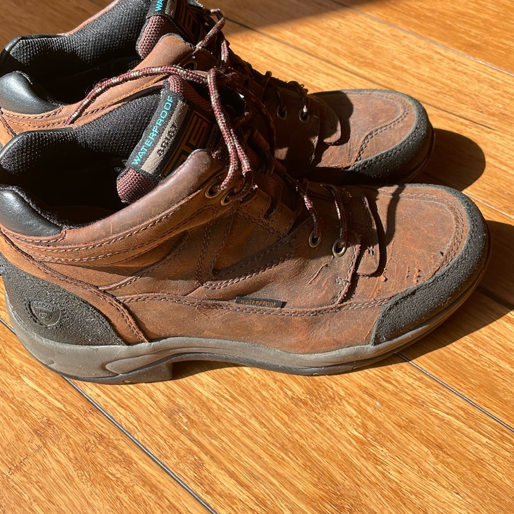 Women’s size 8.5 Telluride Work Waterproof Composite Toe Work Boot